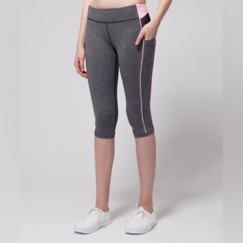 Ivivva | Heathered Black Training Love Crop Leggings